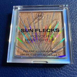 BH Cosmetics Los Angeles Sun Flecks Highlight